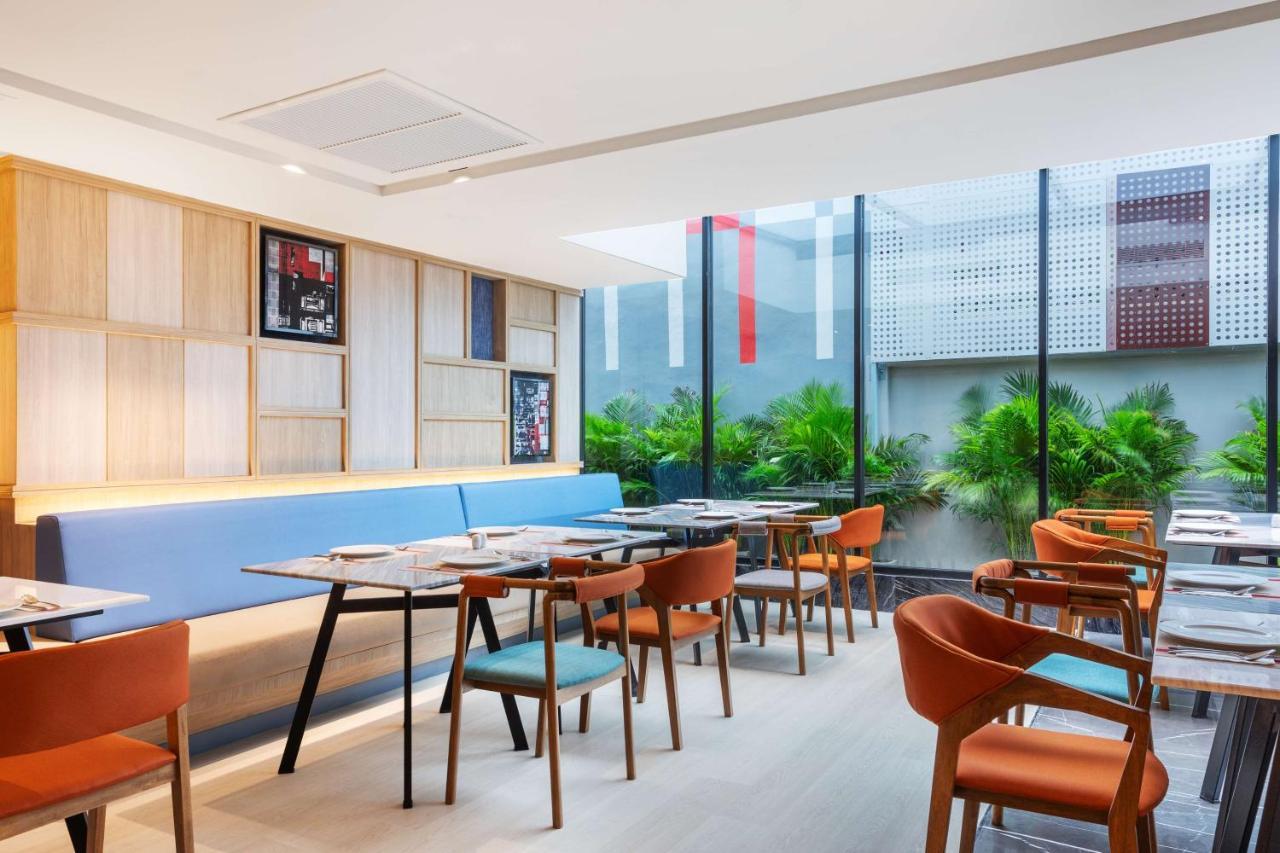 โรงแรม Western Click Sathorn 11
