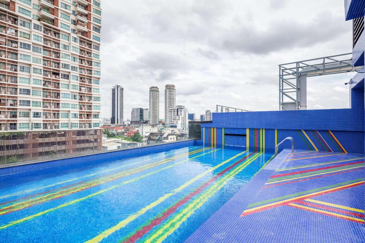 Western Click Sathorn 11 กรุงเทพมหานคร